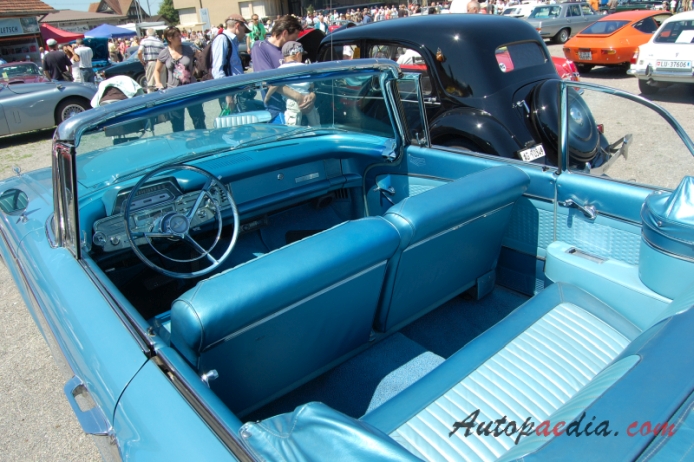 Mercury Monterey 2. generacja 1957-1960 (1960 convertible 2d), wnętrze