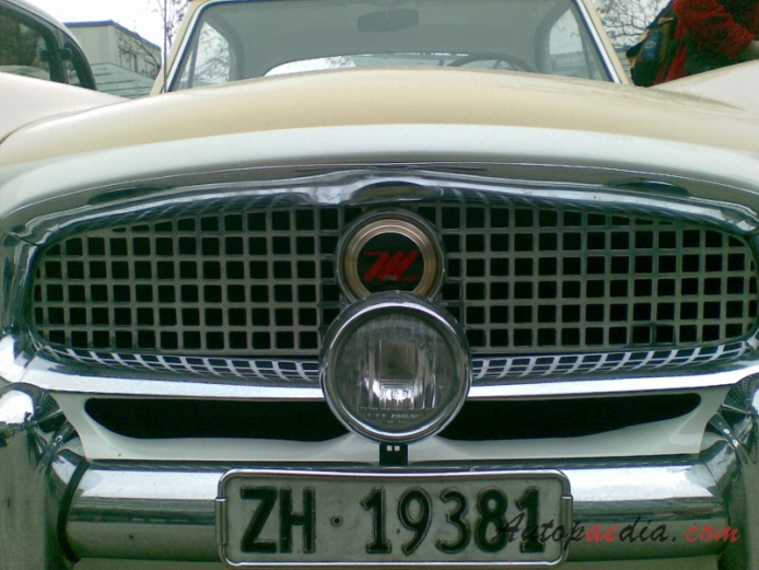 Metropolitan Series IV 1959-1961 (hardtop 2d), front emblem  