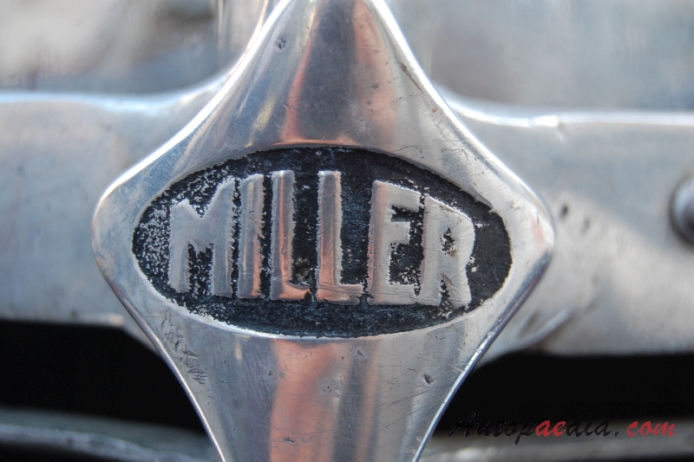Miller 151 1930, front emblem  