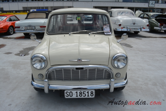 Mini Mark I 1959-1967 (1961-1967 Morris 850 Traveller estate 3d), front view