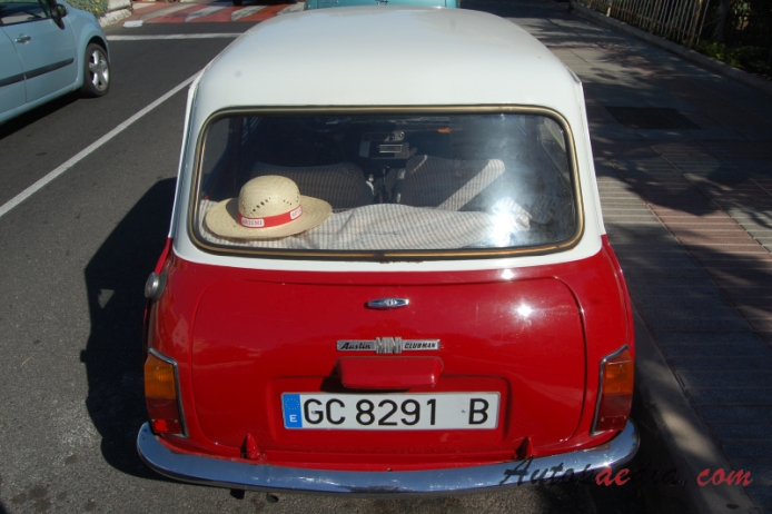 Mini Clubman 1969-1980 (1973 Austin Mini), rear view