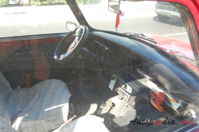 Mini Clubman 1969-1980 (1973 Austin Mini), interior