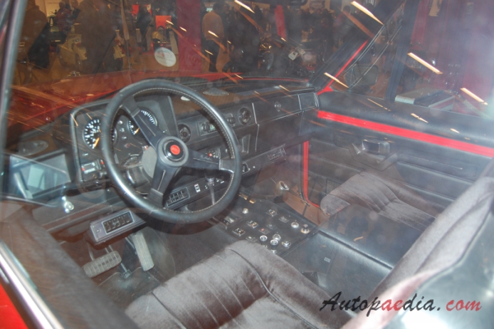 Monteverdi Safari 1976-1982 (1981 5.7L SUV 3d), interior