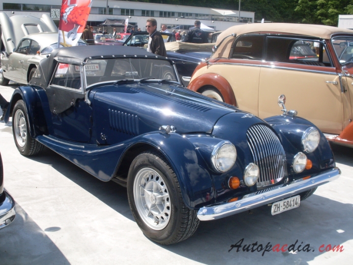 Morgan Plus 8 1968-2004, right front view