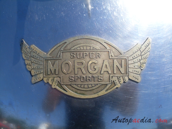 Morgan V-twin three wheelers 1911-1939 (1927-1939 SS Super Sports), front emblem  