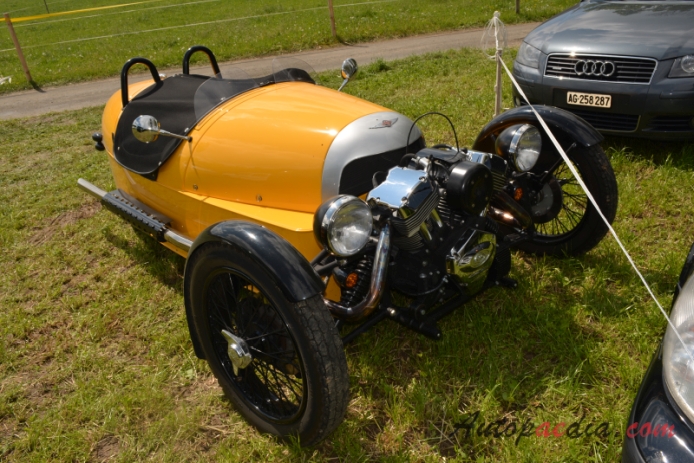 Morgan V-twin three wheelers 1911-1939 (1927-1939 SS Super Sports), prawy przód