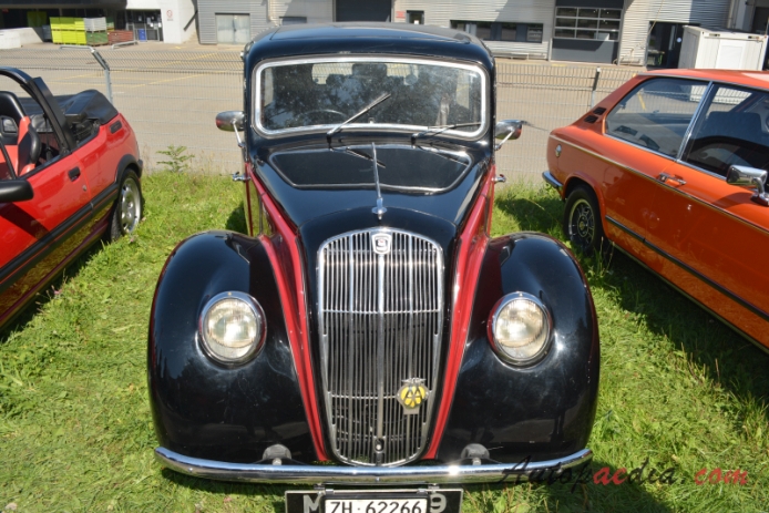 Morris Eight 3rd generation (series E) 1938-1948 (saloon 2d), front view