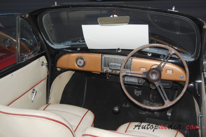 Morris Minor 1. generacja (MM) 1948-1953 (1949 cabriolet 2d), wnętrze