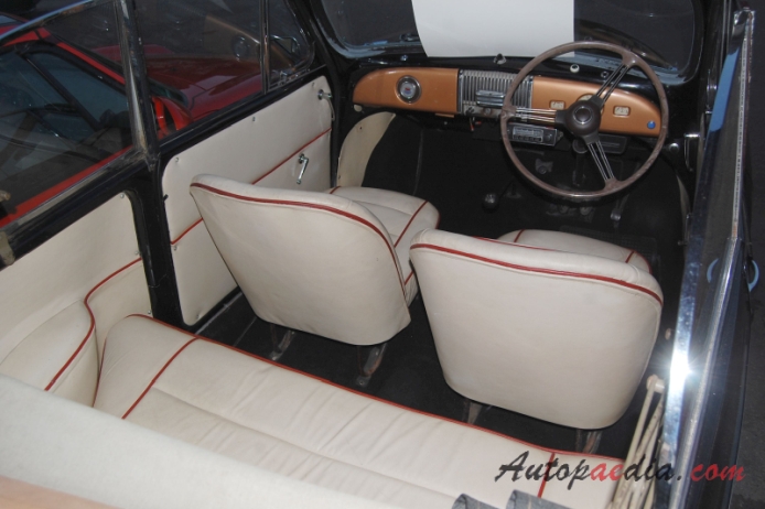 Morris Minor 1. generacja (MM) 1948-1953 (1949 cabriolet 2d), wnętrze