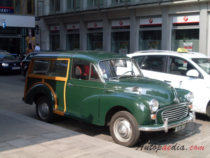 Morris Minor 3rd generation (Minor 1000) 1956-1971 (Traveler van 2d), right front view
