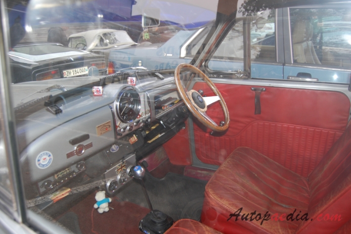 Morris Minor 3. generacja (Minor 1000) 1956-1971 (Traveler van 2d), wnętrze