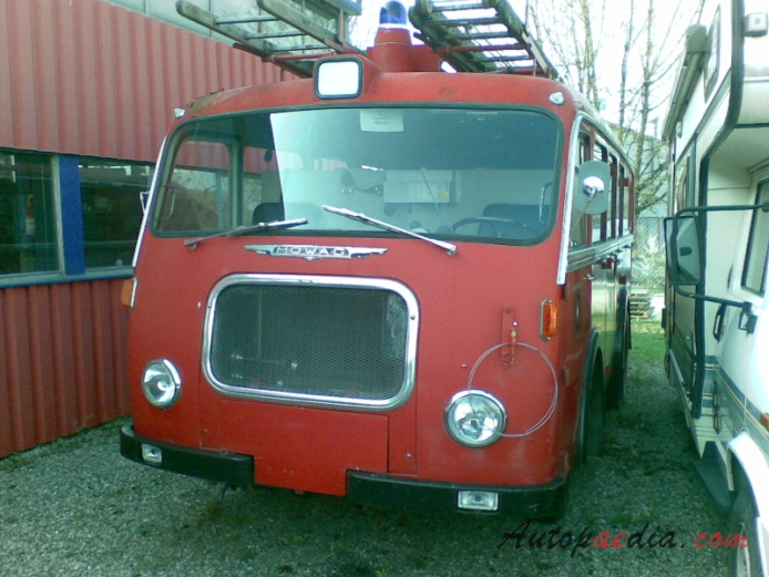Mowag 4x2 (1959 Feuerwehr Küsnacht-Zch. wóz strażacki), przód