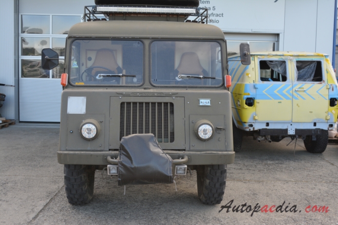 Mowag GW 3500 4x4 T1 195x-19xx (SE 412/ABC Kommandowagen pojazd wojskowy), przód