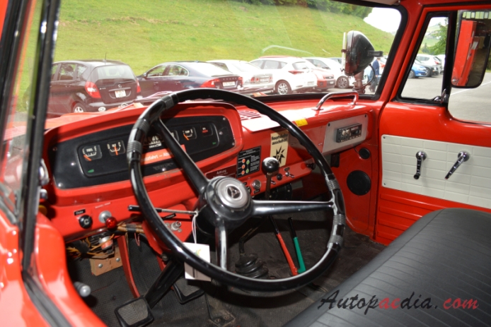Mowag W300 1968 (SLF fire engine), interior