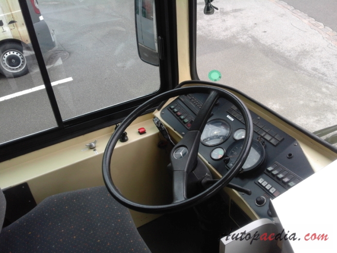NAW autobus 1982-2000 (1988 VU4-23 Frech-Hoch Migros Verkaufswagen), wnętrze