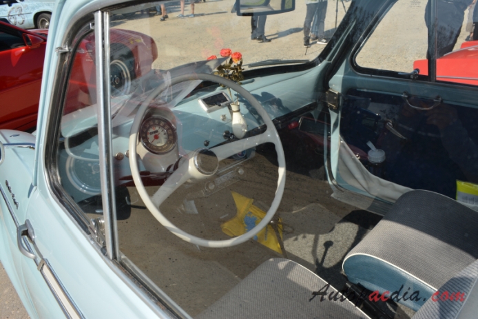 NSU/Fiat Weinsberg 500 1959-1963 (1960 NSU/Fiat Weinsberg 500 Limousette 2d), wnętrze