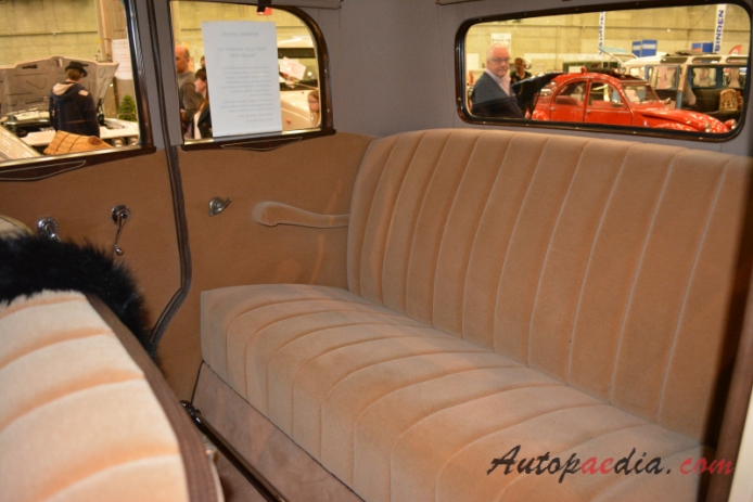 Nash 450 1930 (Standard Six saloon 4d), interior