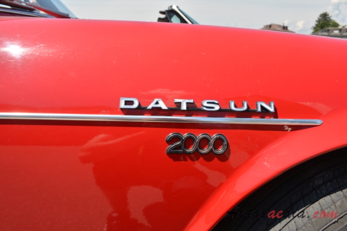 Datsun Sports (Fairlady) 1959-1970 (1967-1970 Sports 2000 SRL311/SR311), emblemat bok 