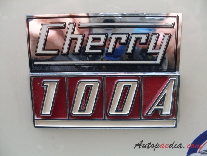 Nissan (Datsun) Cherry 1st generation (E10 Series, Datsun 100A) 1970-1974 (1972 Coupé 2d 1.1L), rear emblem  