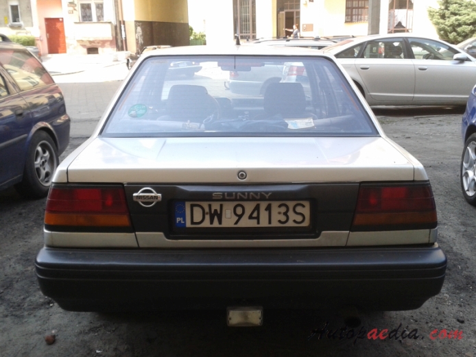 Nissan Sunny 7th generation N13 Pulsar 1986-1990 (sedan 4d), rear view