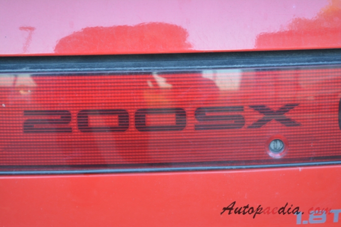 Nissan 200SX RS13U 1988-1993 (1989 fastback 3d), emblemat tył 