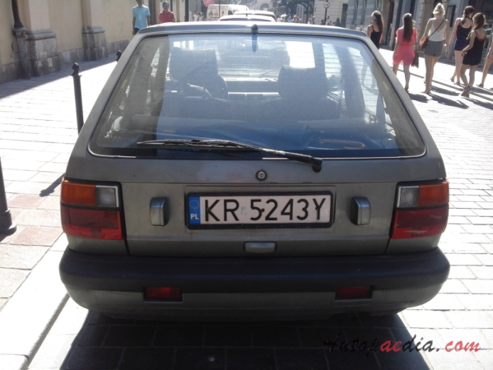 Nissan Micra 1st generation K10 1982-1992 (1989-1992 hatchback 3d), rear view