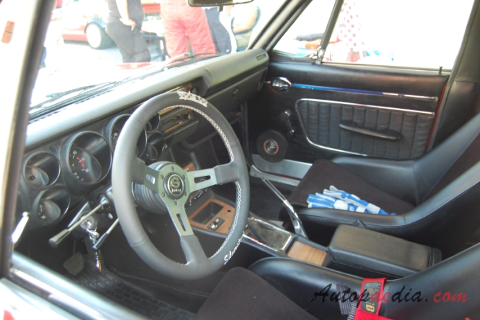 Nissan Skyline 3rd generation C10 1968-1972 (1971 2000GT sedan 4d), interior