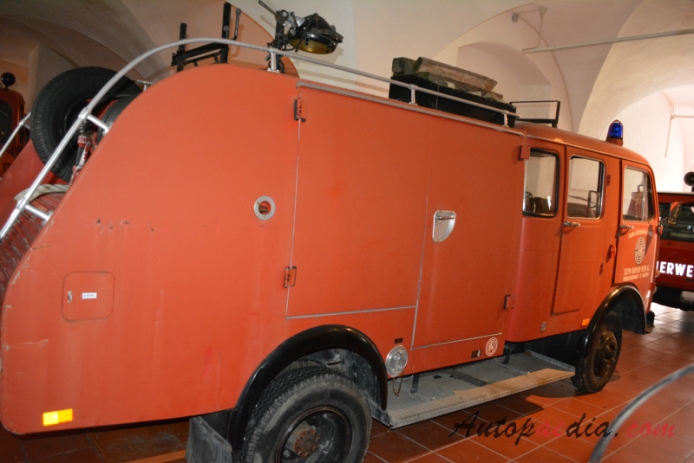 O.M. Lupetto 1958-1969 (Lupetto 25 Konrad Rosenbauer KG. wóz strażacki), prawy bok