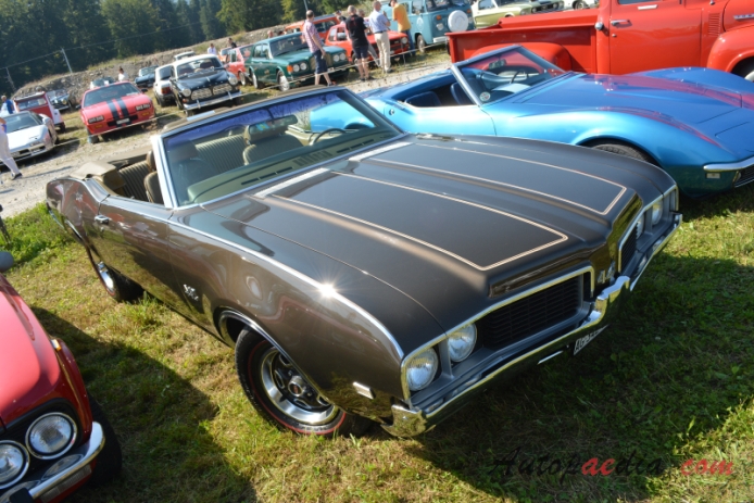 Oldsmobile 442 2nd generation 1968-1972 (1969 cabriolet 2d), right front view