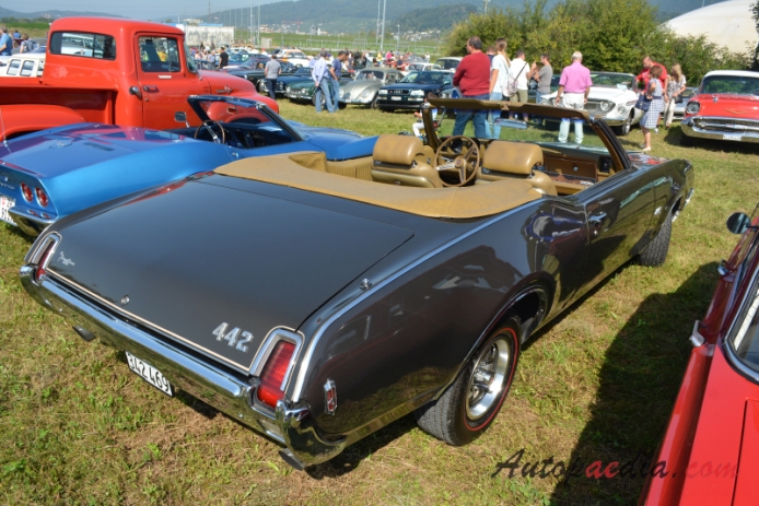 Oldsmobile 442 2nd generation 1968-1972 (1969 cabriolet 2d), right rear view