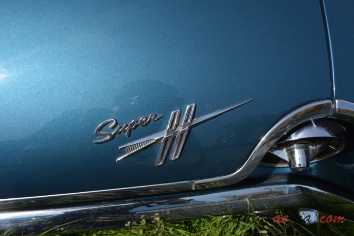 Oldsmobile 88 5. generacja 1961-1964 (1961 Super 88 sedan 4d), emblemat tył 