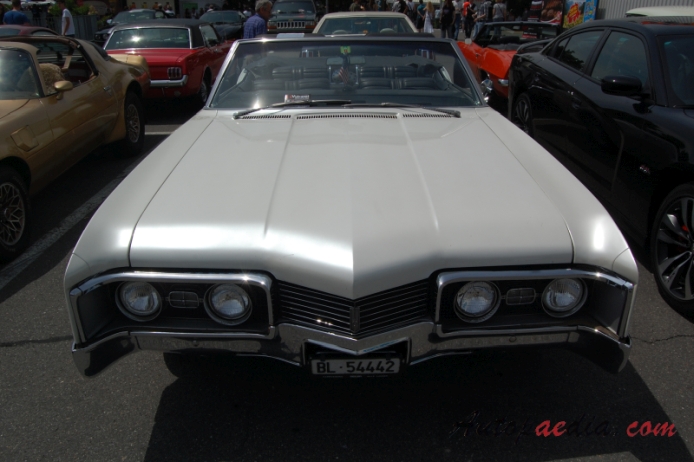 Oldsmobile 88 6th generation 1965-1970 (1967 Delta 88 convertible 2d), front view