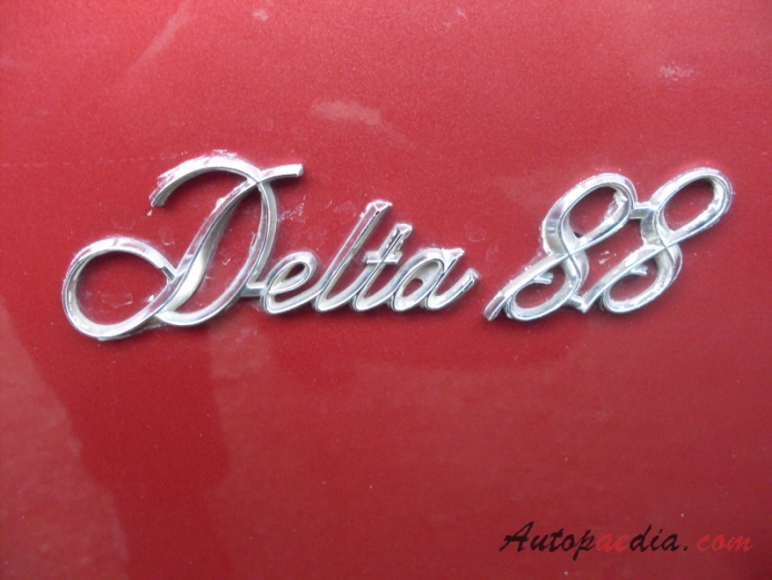Oldsmobile 88 7. generacja 1971-1976 (1973 Delta 88 convertible 2d), emblemat bok 