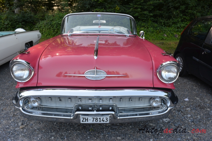 Oldsmobile 98 4th generation 1957-1958 (1957 convertible 2d), front view