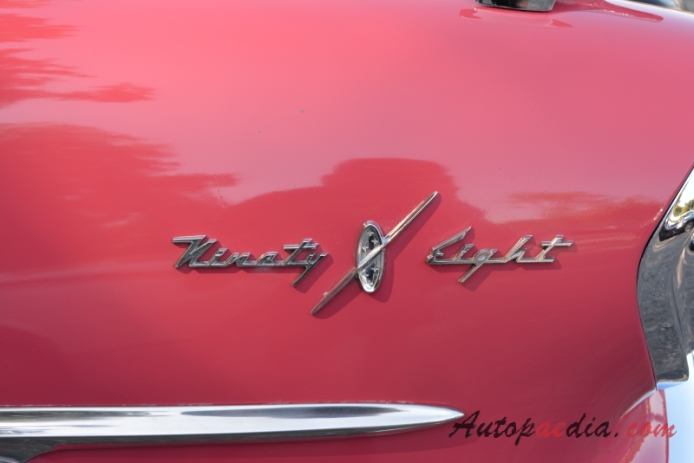 Oldsmobile 98 4. generacja 1957-1958 (1957 convertible 2d), emblemat bok 