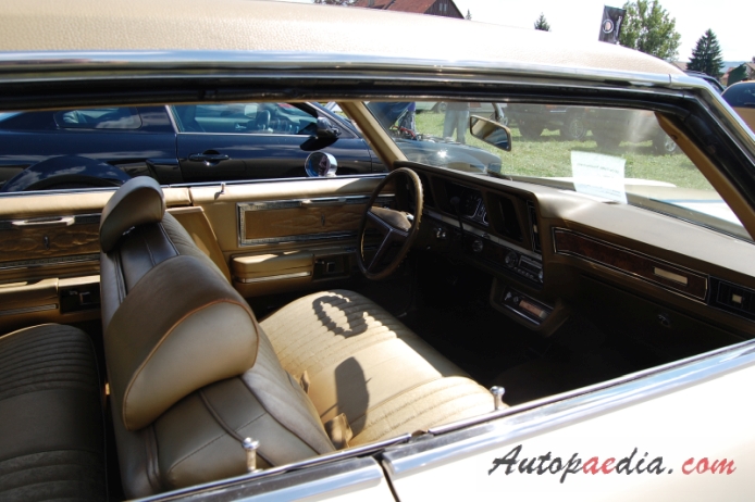 Oldsmobile 98 7th generation 1965-1970 (1970 hardtop 4d), interior