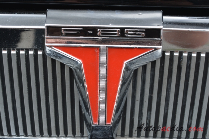 Oldsmobile Cutlass 1. generacja 1961-1963 (1963 F-85 cabriolet 2d), emblemat tył 