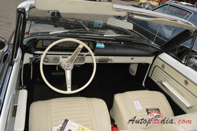 Oldsmobile Cutlass 1st generation 1961-1963 (1963 F-85 cabriolet 2d), interior