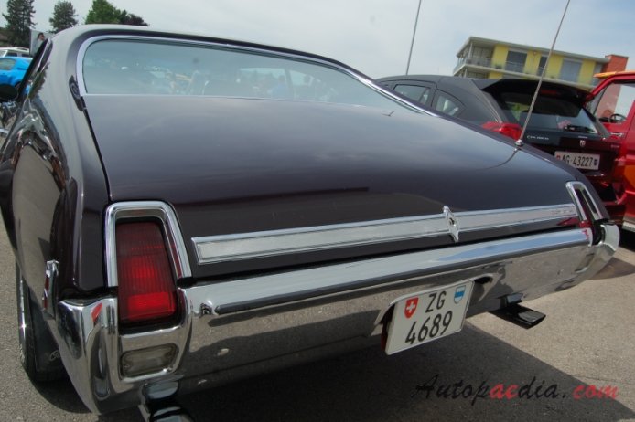 Oldsmobile Cutlass 3rd generation 1968-1972 (1969 Coupé 2d), rear view