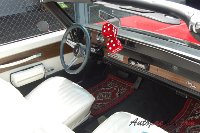 Oldsmobile Cutlass 3rd generation 1968-1972 (1972 Supreme convertible 2d), interior