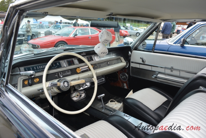 Oldsmobile Starfire 1. generacja 1961-1966 (1963 hardtop 2d), wnętrze