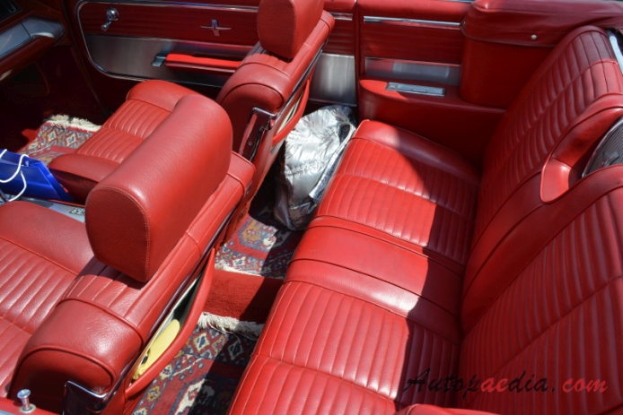 Oldsmobile Starfire 1st generation 1961-1966 (1964 cabriolet 2d), interior