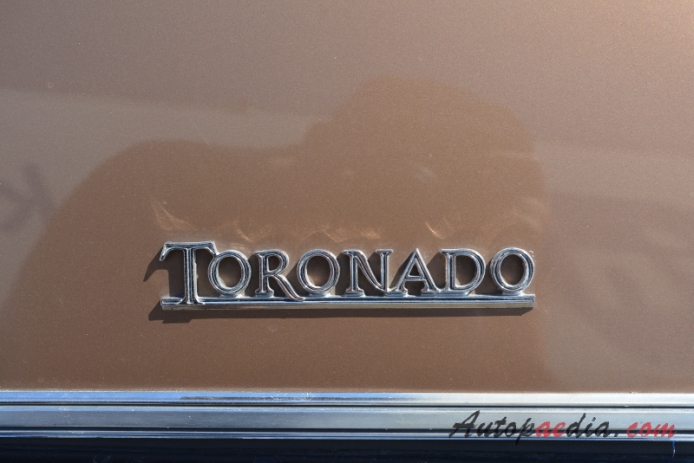 Oldsmobile Toronado 1. generacja 1966-1970 (1970 GT), emblemat tył 