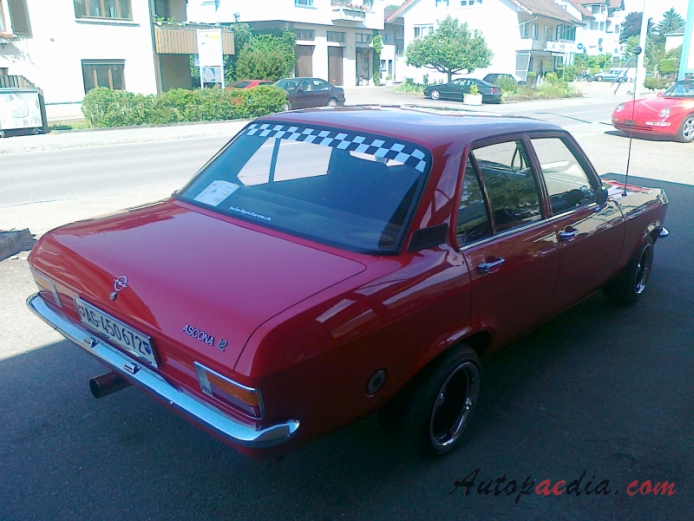 Opel Ascona A 1970-1975 (1972 1.2 sedan 4d), prawy tył