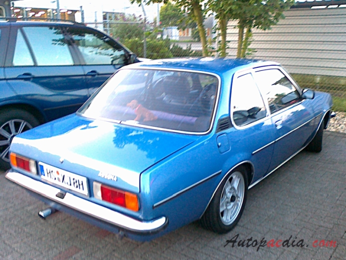 Opel Ascona B 1975-1981 (1975-1979 sedan 2d), right rear view