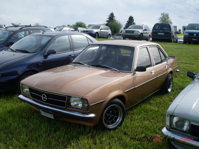 Opel Ascona B 1975-1981 (1975-1979 sedan 4d), left front view