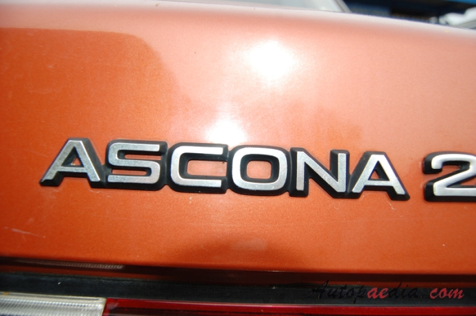 Opel Ascona B 1975-1981 (1980 2.0L sedan 4d), emblemat tył 
