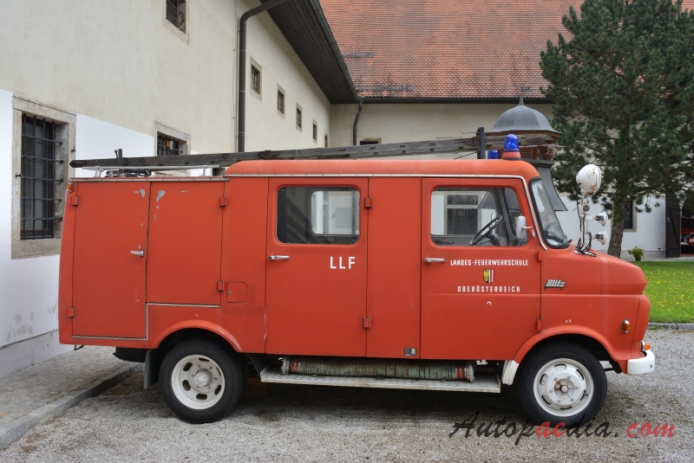 Opel Blitz 4. generacja 1965-1975 (LLF wóz strażacki), lewy bok