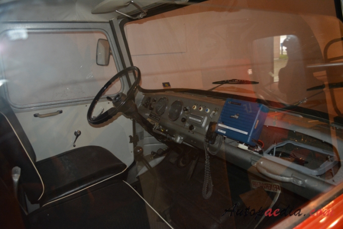 Opel Blitz 4th generation 1965-1975 (TLF 1000-40 fire engine), interior