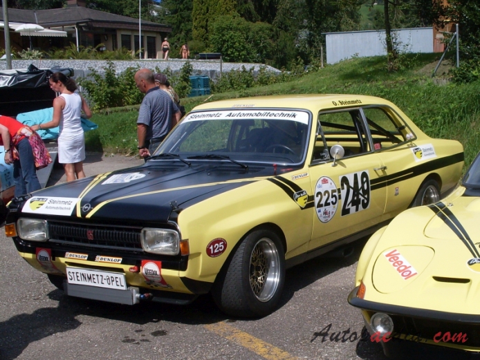 Opel Commodore A 1967-1971 (1970 GS/E Steinmetz sedan 2d), left front view